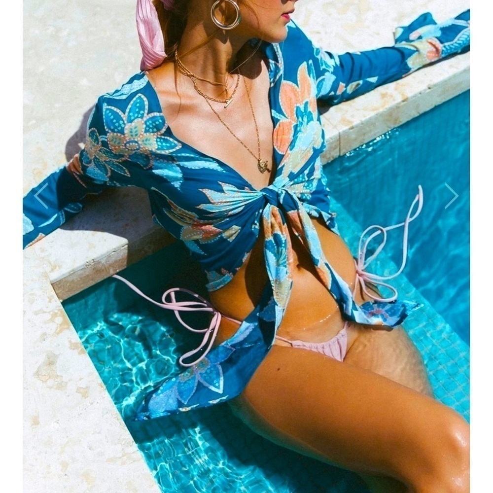 NWT LE SALTY LABEL Sabina Teal Bloom Crop